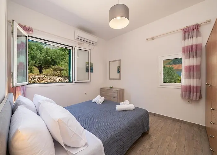 Souzana Sea & Serenity לואורדטה